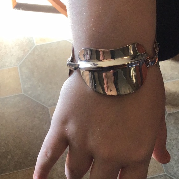 BEAUTIFUL BOLD STERLING SILVER BRACELET - Picture 1 of 6